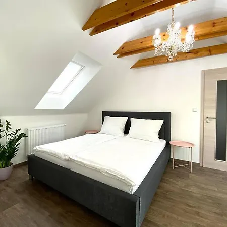 Novy Stylovy Blizko Sazavy Apartment Vyzerky